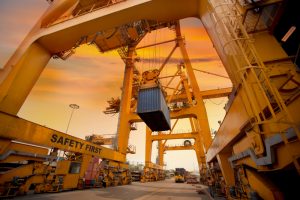 Stivaggio merci in Container - Phoenix Logistic Calabria